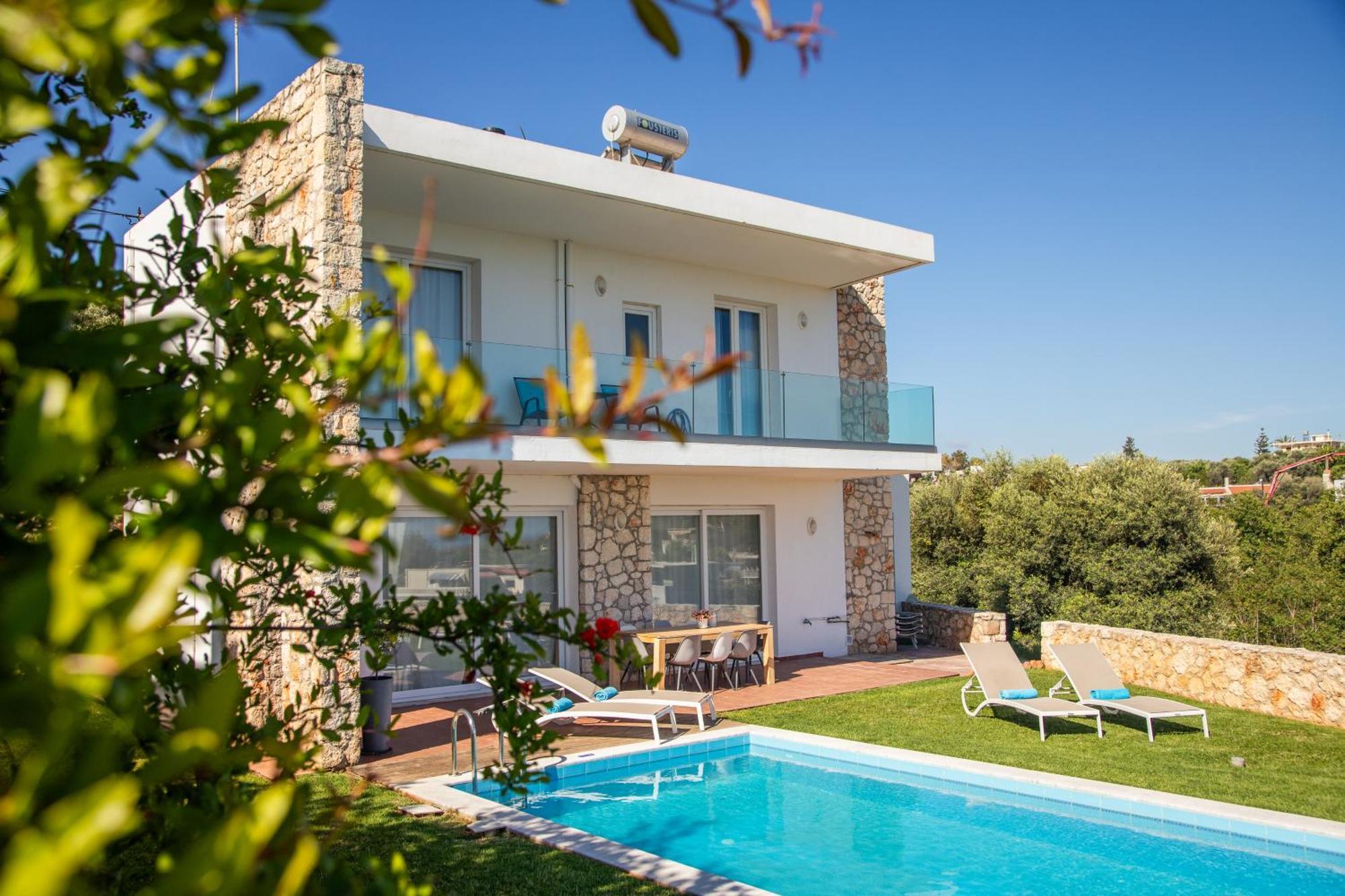 Villa Penelope Galatás Екстериор снимка